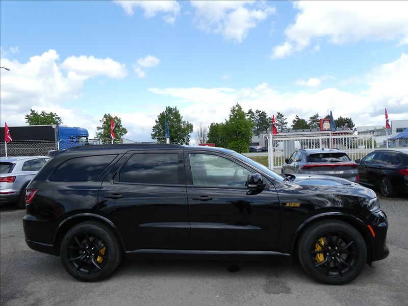 Dodge Durango 6,4 SRT AWD 354kW,1.maj,ČR,LPG - fotka 12 z 50