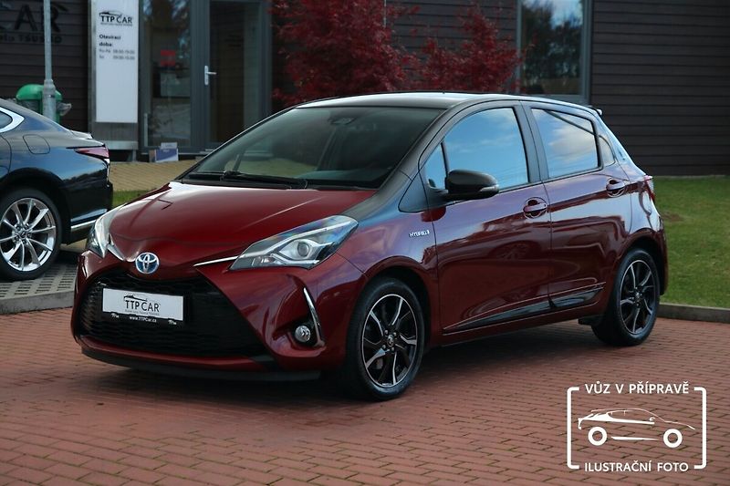Toyota Yaris 1,5HSD E-CVT Selection Smart W - fotografie inzerátu