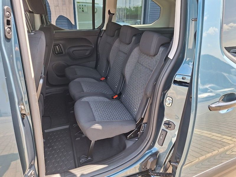 Peugeot Rifter (2026) LONG GT BHDi 130 EAT8 - fotka 11 z 19