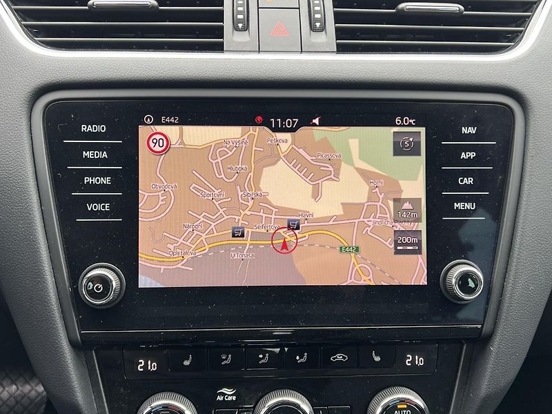 Škoda Octavia (2019) 2.0TDI 110kW STYLE DSG NAVI  - fotka 15 z 20