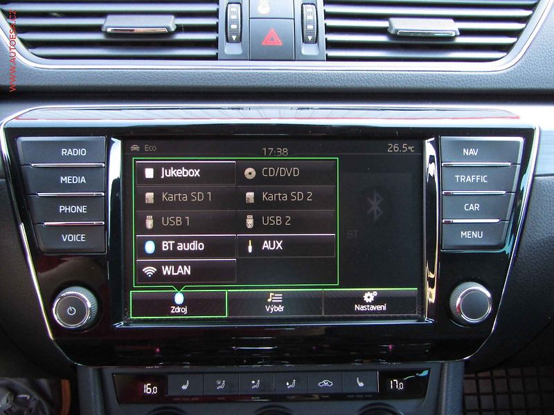 Škoda Superb (2017) 2.0 TDi, Ambition, DSG, navi - fotka 19 z 24
