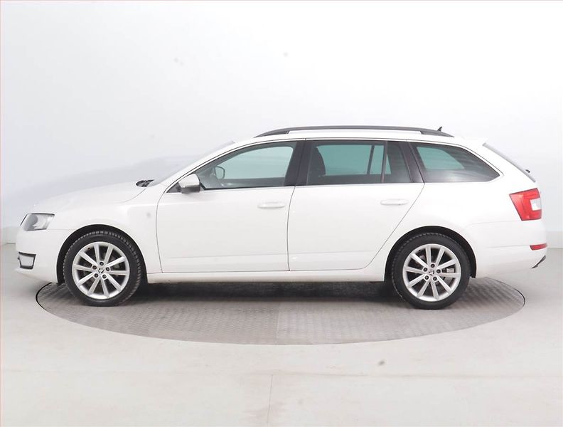 Škoda Octavia (2017) 1.6 TDI, Navi - fotka 3 z 15