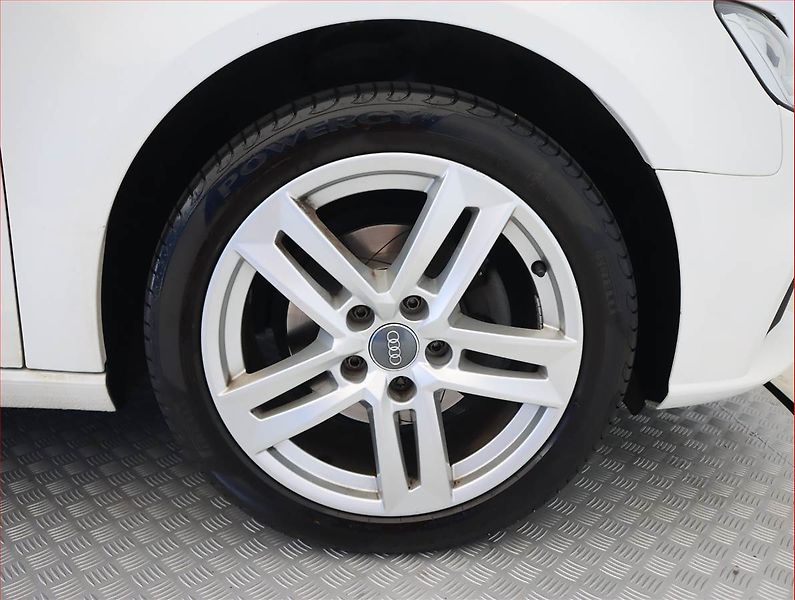 Audi A3 (2017) 1.4 TFSI, Automat, Navi - fotka 15 z 21