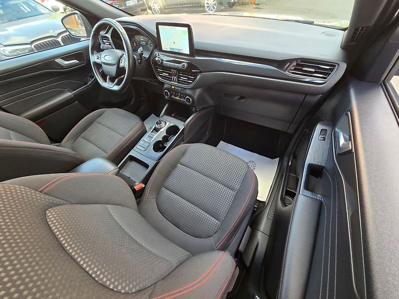 Ford Kuga 2.5 140kW 4x4 AWD ST-LINE -DPH - fotka 10 z 21