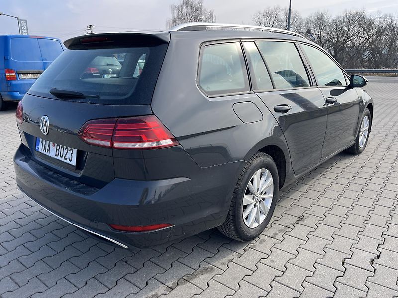 Volkswagen Golf Variant (2018) 1.6 TDi -85kW - fotka 6 z 13
