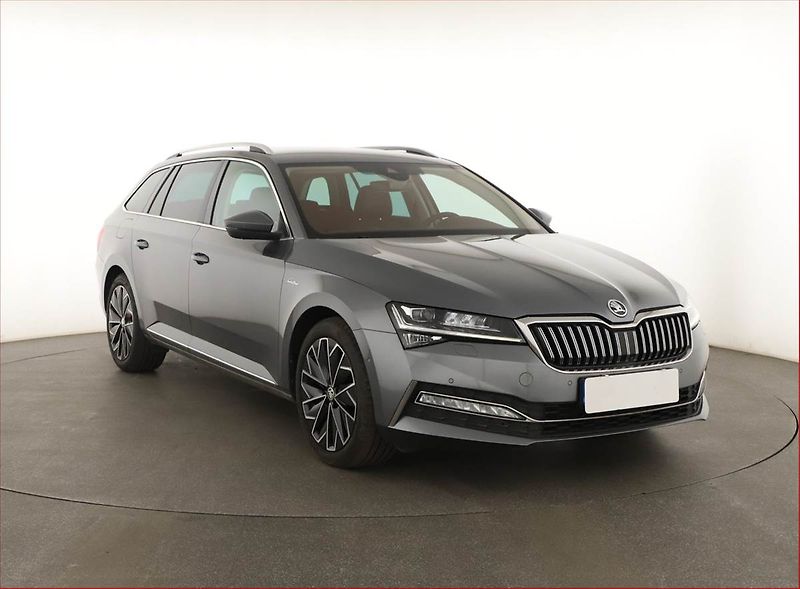 Škoda Superb (2023) Laurin&Klement 2.0 TDI - fotografie inzerátu