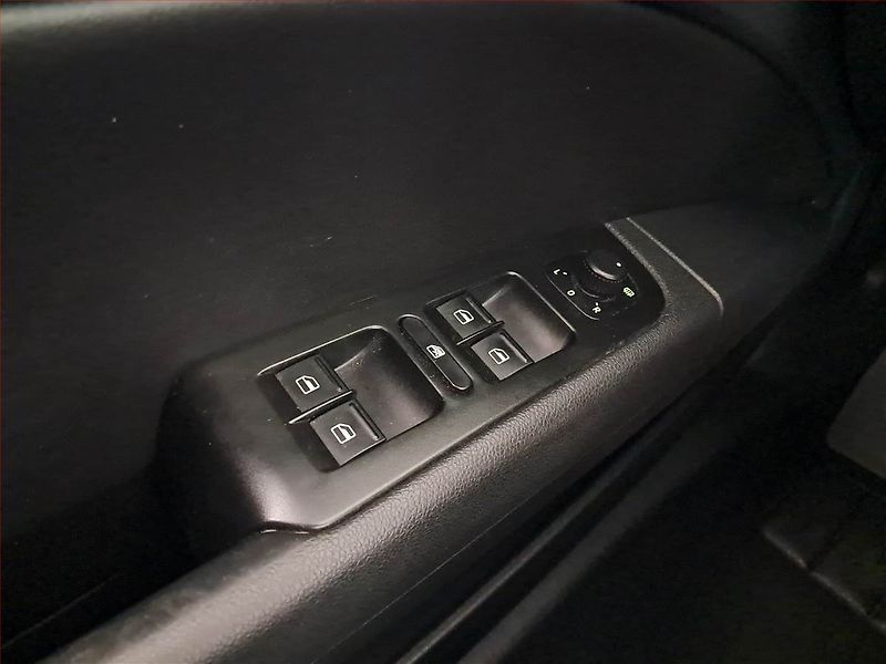 Škoda Superb (2014) 2.0 TDI, 4X4, Automat, Kůže - fotka 23 z 24