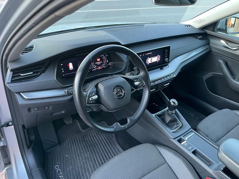 Škoda Octavia (2021) 2.0TDi 1.MAJ. ČR DPH SERVISKA - fotka 12 z 20