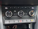 Škoda Karoq (2022) 1.5 TSi, 2.maj,ČR, Exclusive - náhled 15