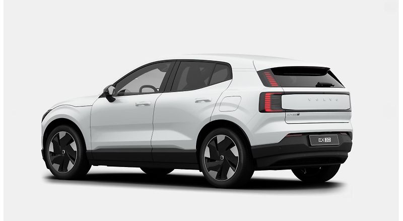 Volvo EX30 (2026) P8 AWD electric PLUS - fotka 3 z 10