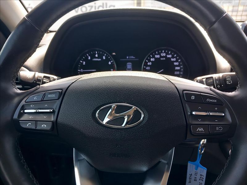 Hyundai i30 1,0 T-GDI MT COMFORT - fotka 11 z 23
