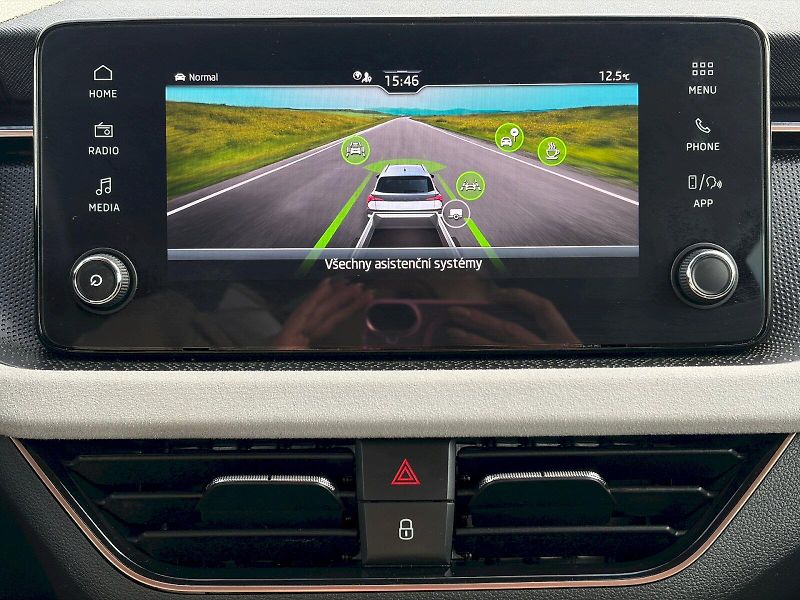 Škoda Kamiq (2025) 1.0 TSI / 85kW / TOP SELECTION - fotka 30 z 35