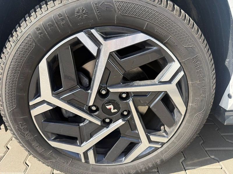 Hyundai Kona MY24 1,6 T-GDI MT N-Line - fotka 11 z 11