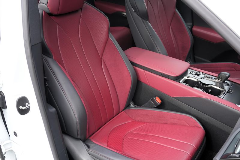 Lexus RX 500h F-SPORT + ,Panorama, DPH - fotka 41 z 44