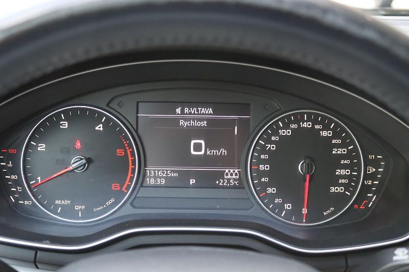 Audi A4 2.0TDI S-TRONIC SEDAN 110kW - fotka 26 z 50