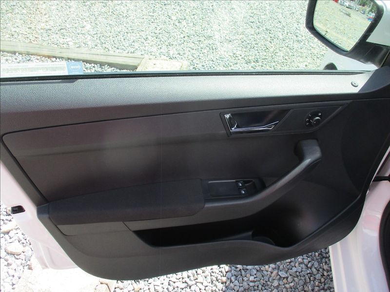 Škoda Fabia 1,0 TSI, klima,servis,DPH,CZ, - fotka 13 z 30