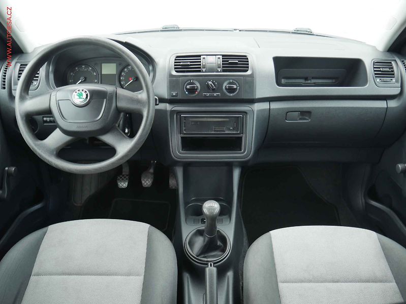 Škoda Fabia (2011) 1.2i, ČR, AC - fotka 8 z 12