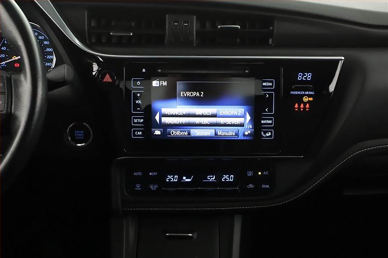 Toyota Corolla (2018) 1.6 Valvematic, Serv.kniha - fotka 11 z 18