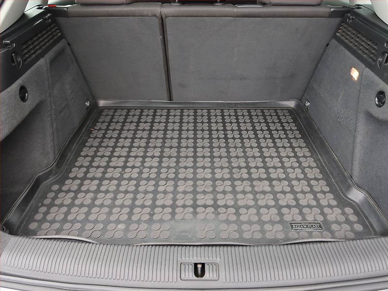 Audi Q3 (2012) 2.0 TDI, 4X4, Automat - fotka 14 z 19