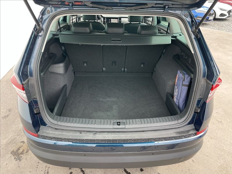 Škoda Kodiaq 2,0 TDI DSG Style NAVI+ACC+LED - fotka 24 z 24