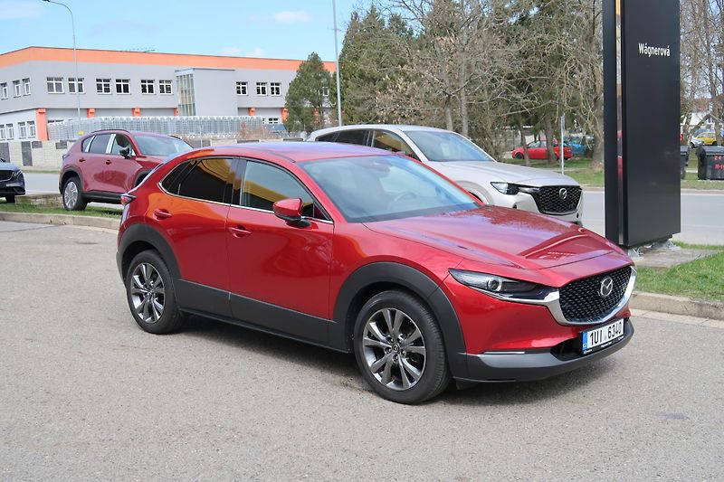 Mazda CX-30 (2021) 2,0 X186 AT AWD GT Plus, Bose - fotka 2 z 33