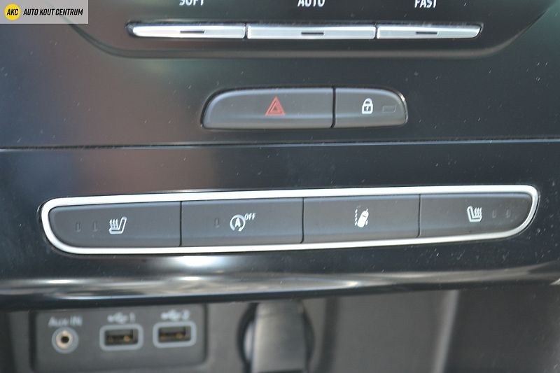 Renault Mégane 1.3TCE-103KW  GRANDCOUPÉ INTEN - fotka 26 z 49