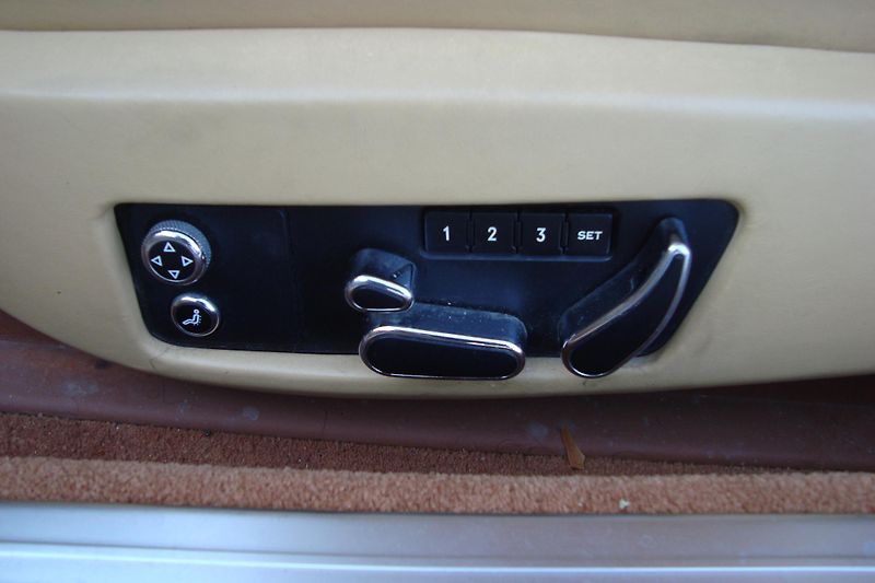 Bentley Continental GT (2007) 6.0W12,Diamond SERIES MULLINER - fotka 25 z 53