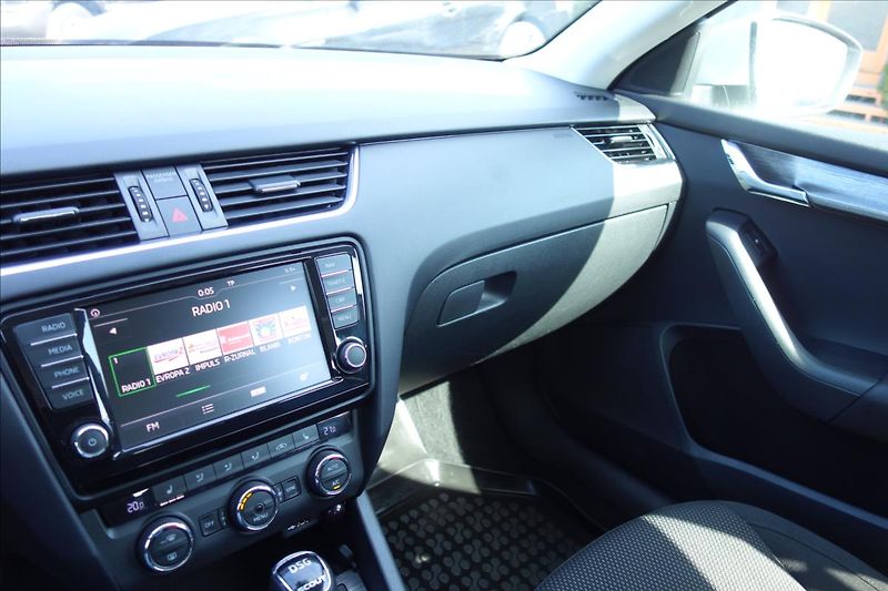 Škoda Octavia 2,0 TDi 135KW, ČR, SCOUT, 4x4. - fotka 33 z 33