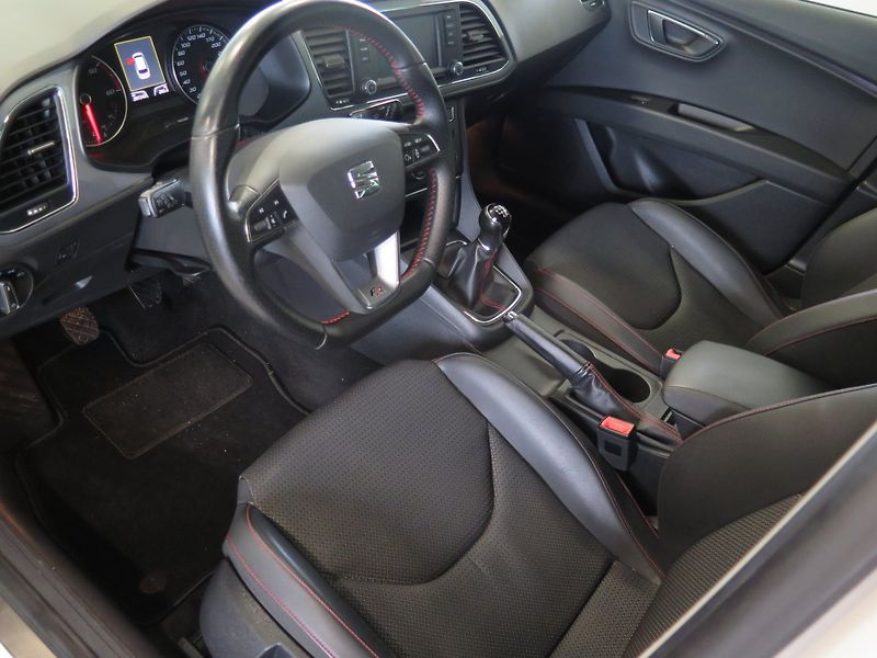 Seat Leon (2015) 2.0TDI FR,klima,navi,servis - fotka 14 z 29