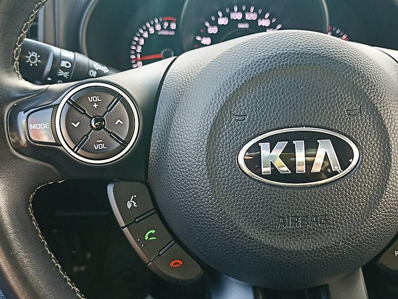 Kia Soul (2017) 1.6 GDI 97kW tažné servis.knih - fotka 14 z 31