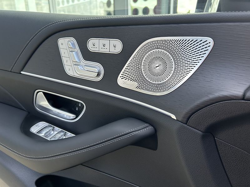 Mercedes-Benz GLS 450d 4MATIC AMG AIRMATIC ZÁRUK - fotka 17 z 39