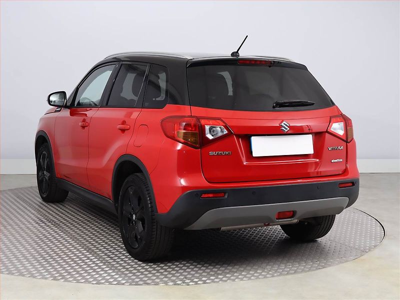 Suzuki Vitara (2017) 1.4 BoosterJet, 4X4, ČR,1.maj - fotka 4 z 18