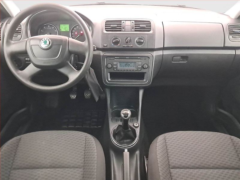 Škoda Fabia (2012) 1.2 TSI, Serv.kniha, Tempomat - fotka 8 z 15