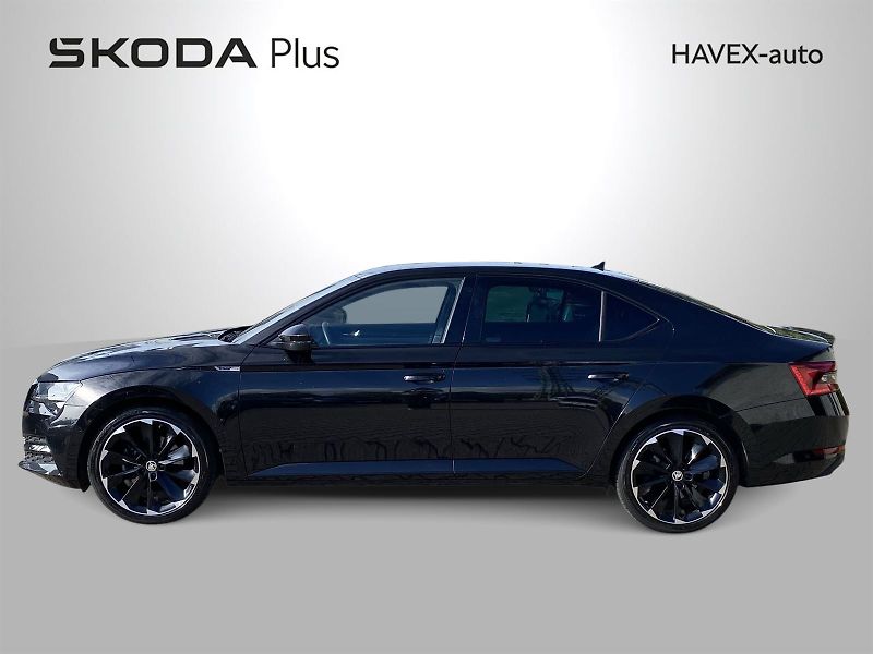 Škoda Superb (2022) 2.0 TDI 4x4 DSG Sportline - fotka 3 z 35