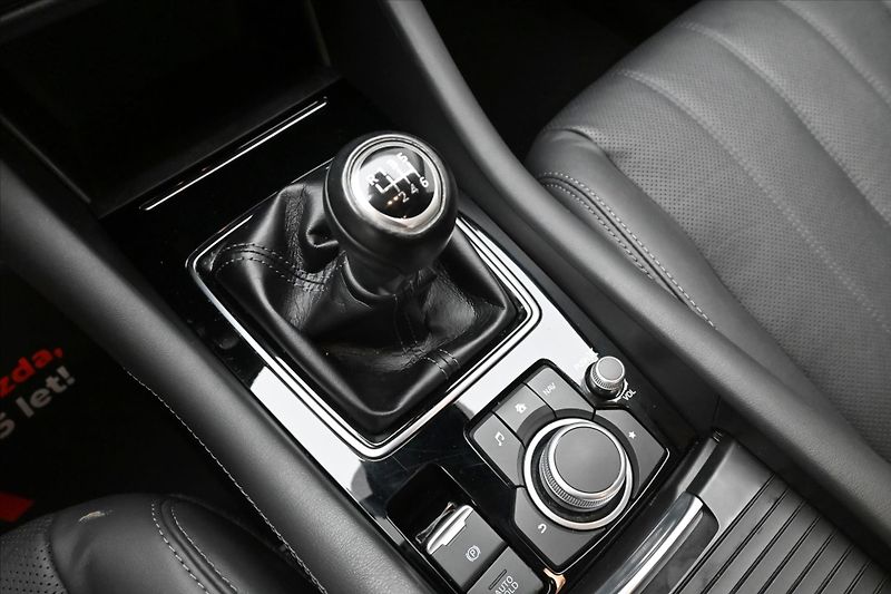 Mazda 6 2,0 SkyActiv-G 121 kW Záruka a - fotka 22 z 30