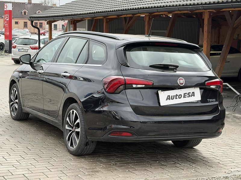 Fiat Tipo (2019) 1.6 MJet, AC, kamera - fotka 4 z 15
