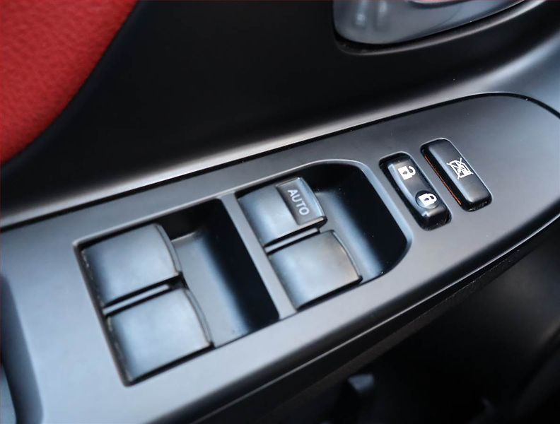 Toyota Yaris (2018) 1.5 Dual VVT-i, Automat - fotka 21 z 22