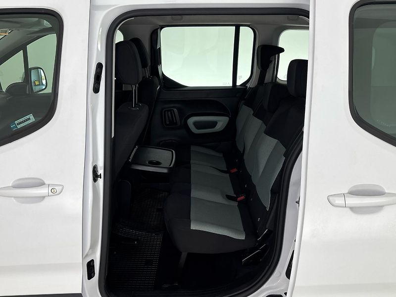 Citroën Berlingo Feel XL - fotka 8 z 26