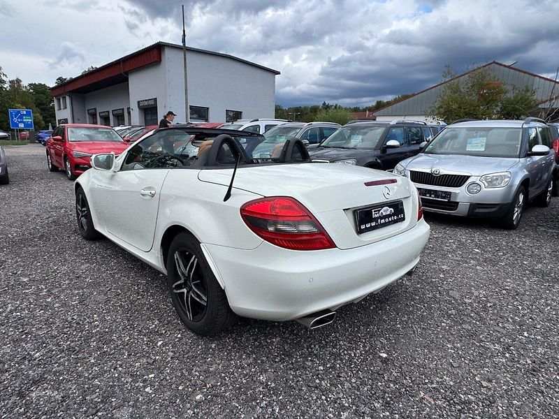 Mercedes-Benz SLK (2010) 3.0 AUTOMAT - fotka 8 z 29
