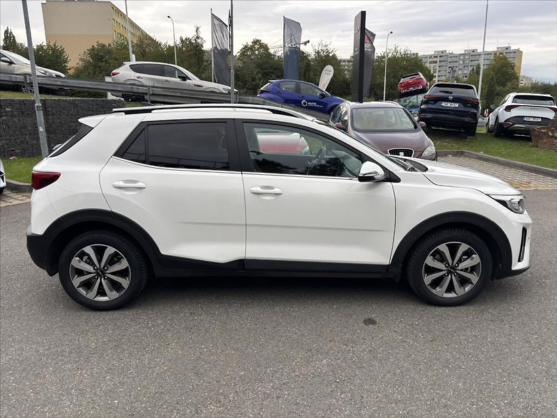 Kia Stonic 1,0 TGDi 73kW TOP ZÁRUKA NAVI - fotka 6 z 38