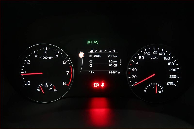 Kia Sportage (2017) 1.6 GDI, Serv.kniha, Navi - fotka 11 z 18
