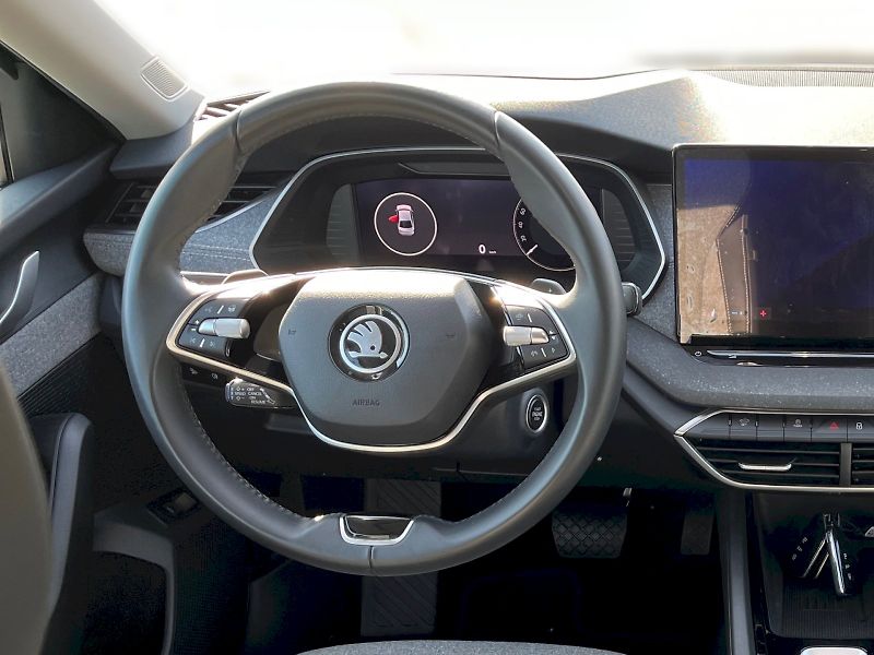 Škoda Octavia (2024) M-HEV SELEC TS 110/1.5 A7F - fotka 18 z 34