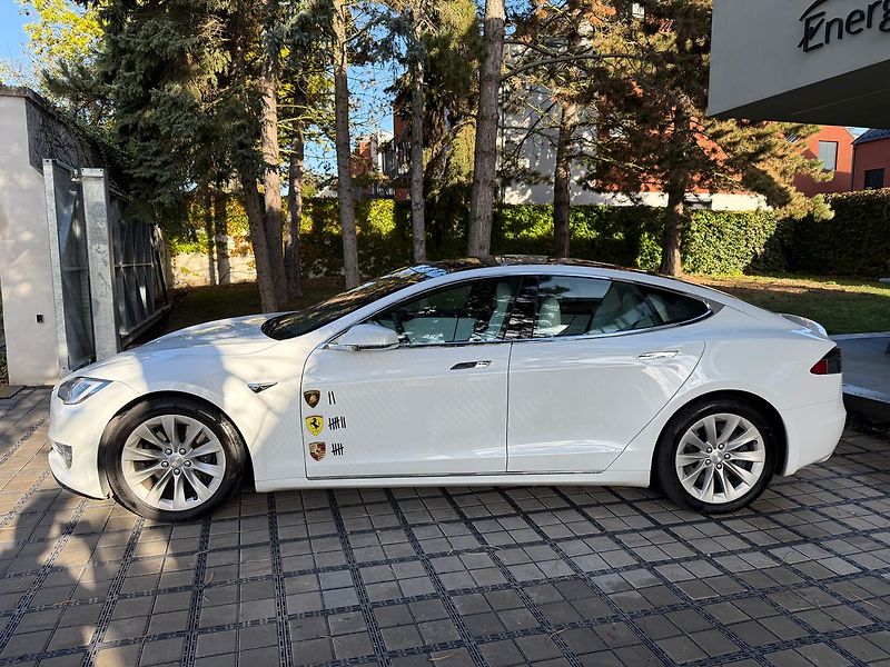 Tesla Model S Long Range Plus AWD EAP - fotka 3 z 37