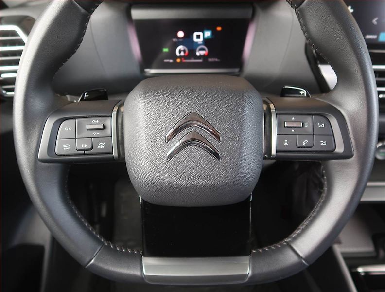 Citroën C4 (2023) Feel 1.2 PureTech, Automat - fotka 16 z 18