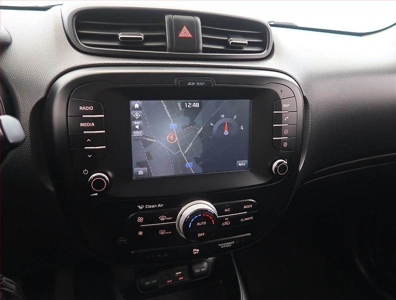 Kia Soul (2017) 1.6 GDI, Automat, Serv.kniha - fotka 17 z 22