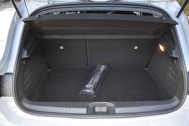 Nerovnosti zvládá auto skvěle