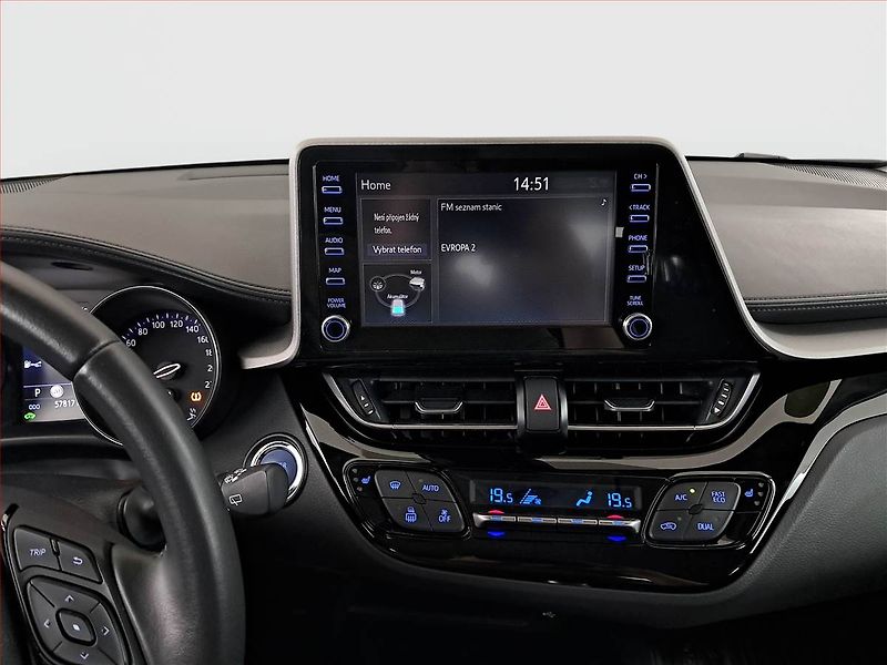 Toyota C-HR (2023) Comfort 1.8 Hybrid, COMFORT - fotka 12 z 19
