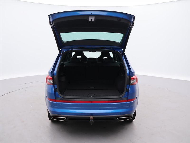 Škoda Kodiaq RS 2,0 TDI DSG 4x4 Webasto 1.M - fotka 9 z 39