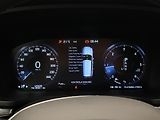 Volvo V60 D3 AWD INSCRIPTION REZERVACE - náhled 26