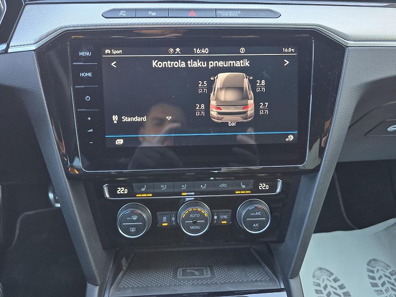 Volkswagen Arteon R-LINE 200kW KŮŽE VIRTUAL CAM - fotka 38 z 50